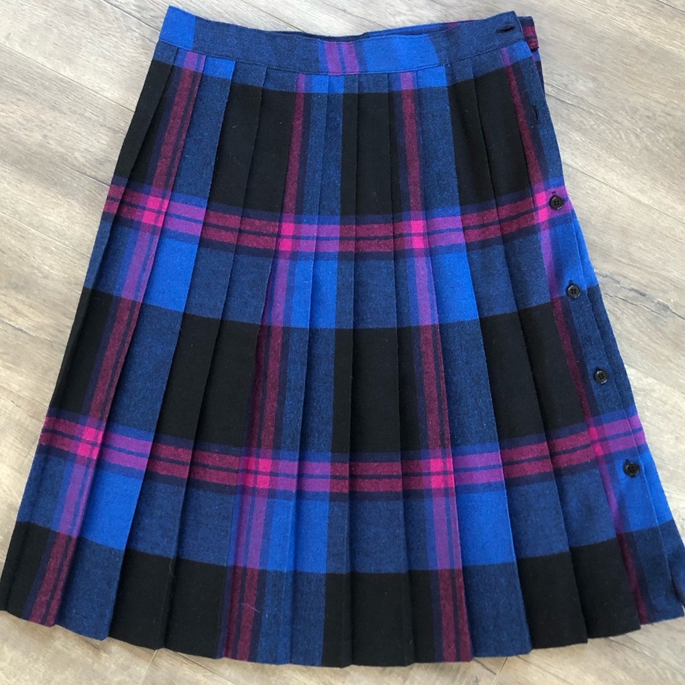 T.R.BENTLEY pleated plaid midi skirt